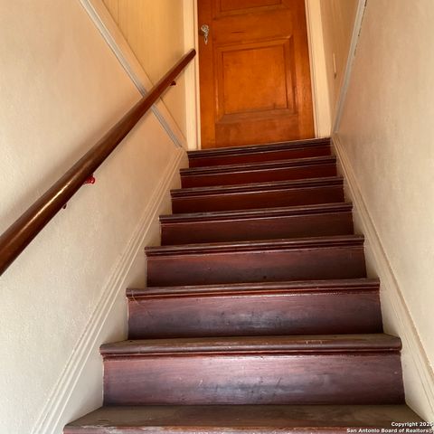 2940 Castroville, San Antonio, TX 78237