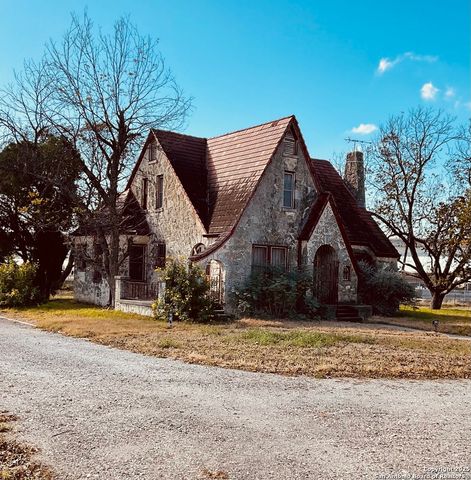 2940 Castroville, San Antonio, TX 78237