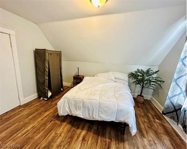 3625 Newark Avenue, Cleveland, OH 44109