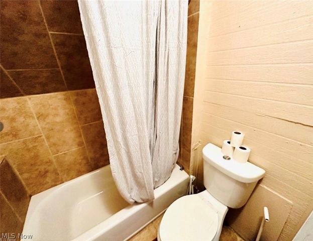 3625 Newark Avenue, Cleveland, OH 44109