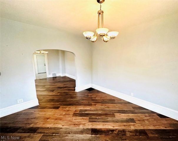 3625 Newark Avenue, Cleveland, OH 44109