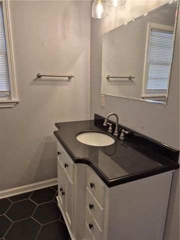 626 Grayson Parkway, Grayson, GA 30017