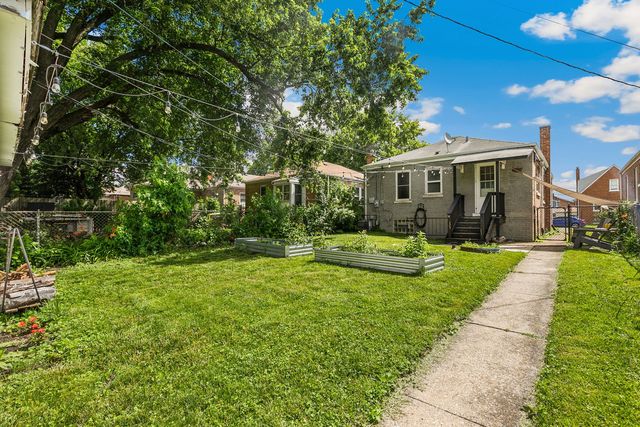 9356 S Richmond Avenue, Evergreen Park, IL 60805