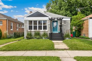 9356 S Richmond Avenue, Evergreen Park, IL 60805