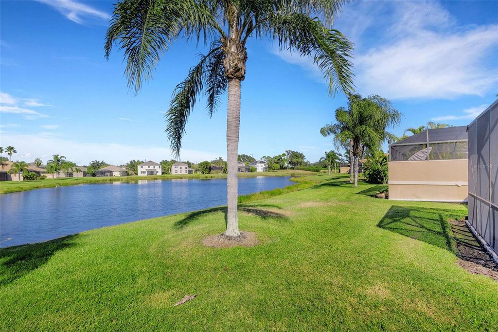 Image 36 of property listing at 8309 SUMMER GREENS TERRACE, Bradenton, FL 34212
