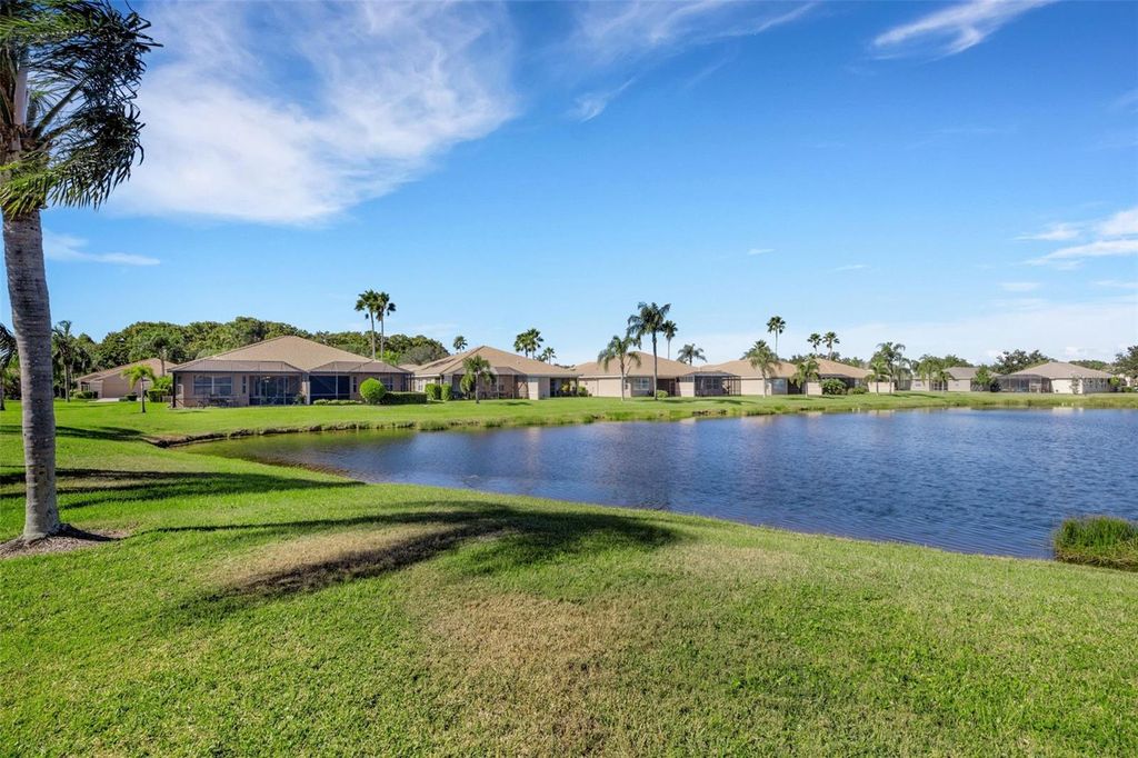 Image 39 of property listing at 8309 SUMMER GREENS TERRACE, Bradenton, FL 34212