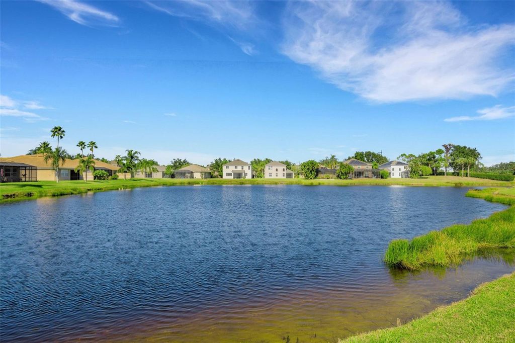 Image 40 of property listing at 8309 SUMMER GREENS TERRACE, Bradenton, FL 34212