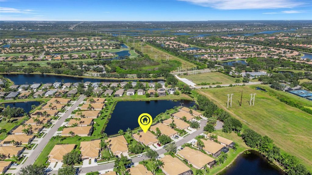 Image 47 of property listing at 8309 SUMMER GREENS TERRACE, Bradenton, FL 34212