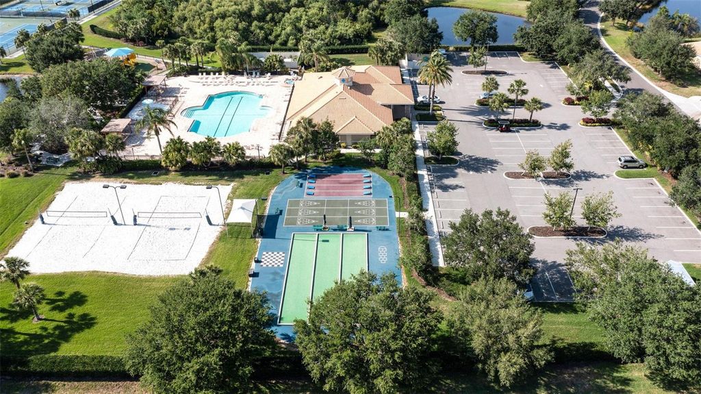 Image 53 of property listing at 8309 SUMMER GREENS TERRACE, Bradenton, FL 34212