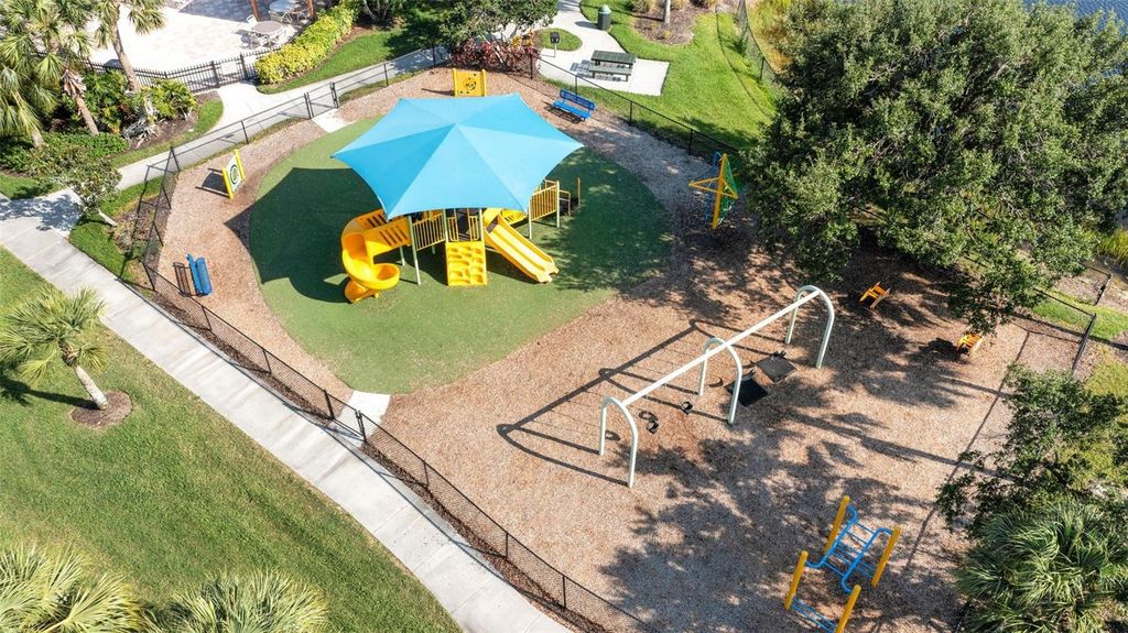 Image 58 of property listing at 8309 SUMMER GREENS TERRACE, Bradenton, FL 34212