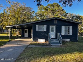 3513 Sherlawn Drive, Moss Point, MS 39563