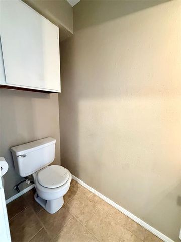 2329 Heatherfield Lane, Norman, OK 73071