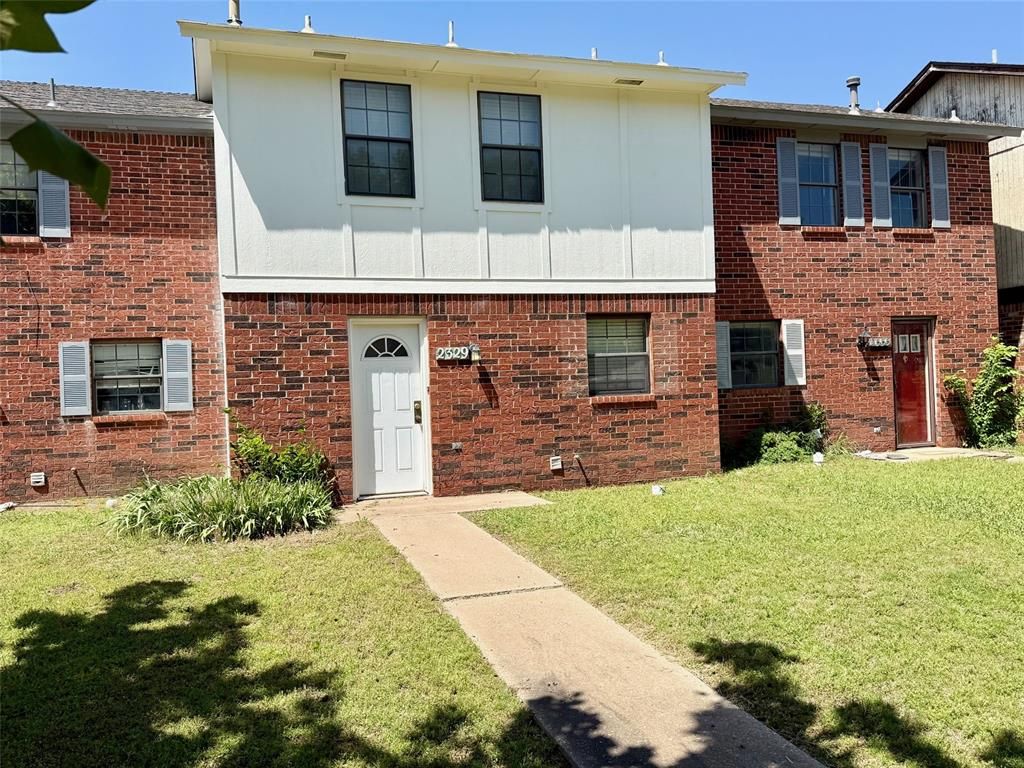2329 Heatherfield Lane, Norman, OK 73071