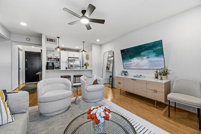 4323 Brown Street 237, Dallas, TX 75219