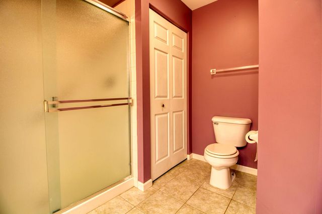 1160 Hawthorne Lane 1160, Elk Grove Village, IL 60007