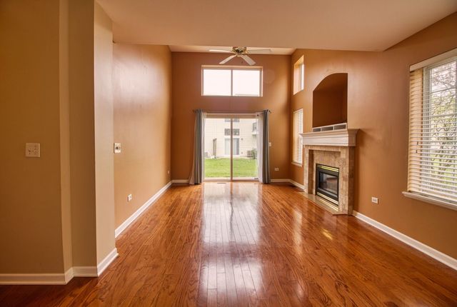 1160 Hawthorne Lane 1160, Elk Grove Village, IL 60007