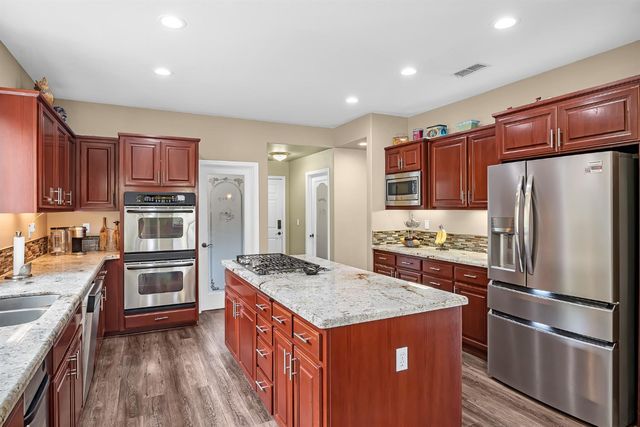 3497 Lambeth Dr, Rescue, CA 95672