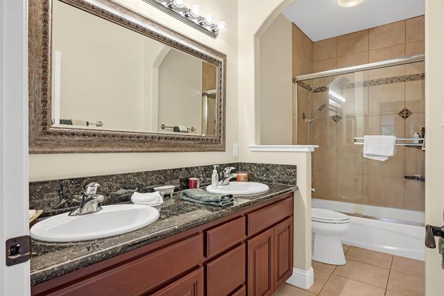 3497 Lambeth Dr, Rescue, CA 95672