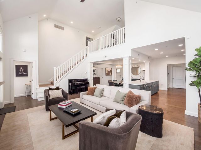 714 Fairway Boulevard, Whitehall, OH 43213