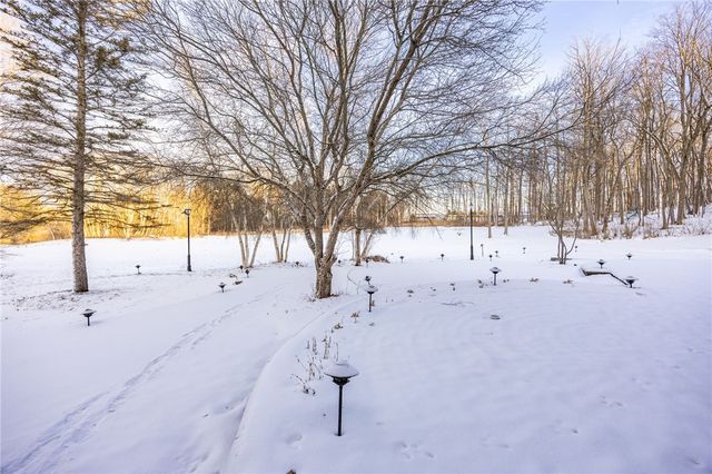 20 Windham Hill, Mendon, NY 14506