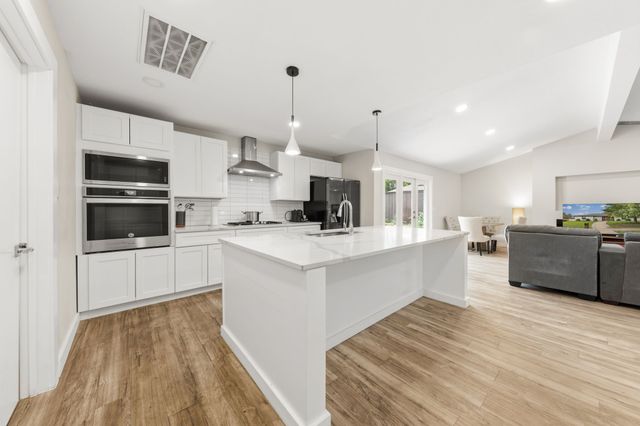 2760 N Hillbrier Circle, Plano, TX 75075