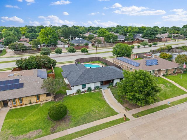 2760 N Hillbrier Circle, Plano, TX 75075