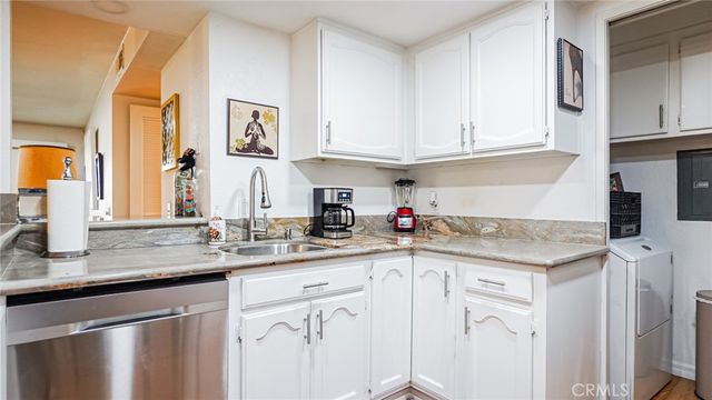 250 E Fern Avenue 210, Redlands, CA 92373