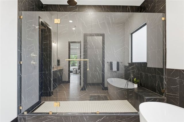 217 NE H Street, Bentonville, AR 72712