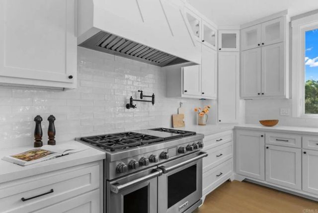 2747 Via Del Robles, Fallbrook, CA 92028