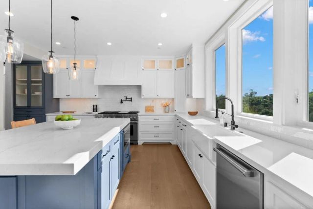 2747 Via Del Robles, Fallbrook, CA 92028