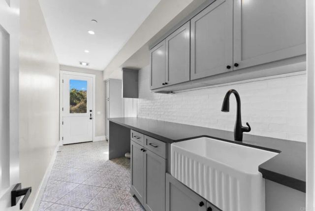 2747 Via Del Robles, Fallbrook, CA 92028