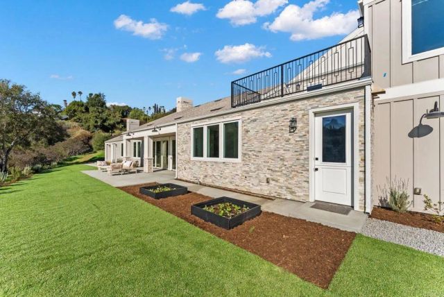 2747 Via Del Robles, Fallbrook, CA 92028