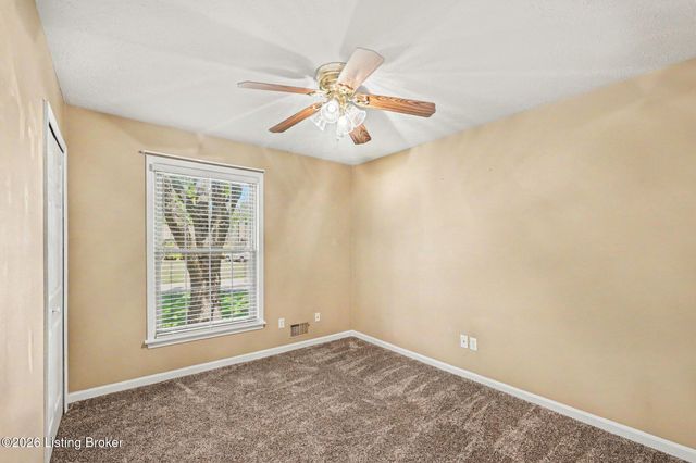 3606 Stacy Ct, Louisville, KY 40214