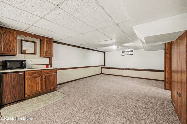3606 Stacy Ct, Louisville, KY 40214