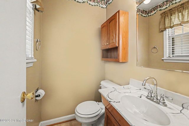 3606 Stacy Ct, Louisville, KY 40214