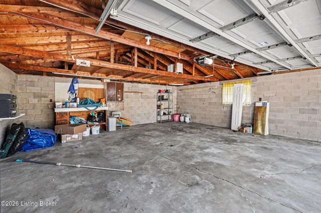 3606 Stacy Ct, Louisville, KY 40214