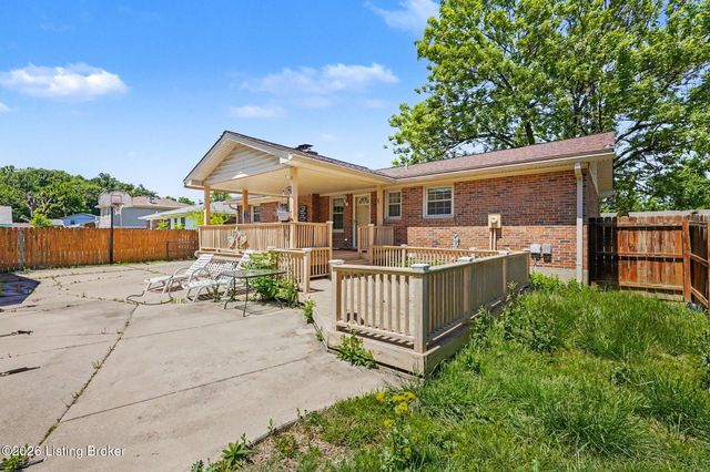 3606 Stacy Ct, Louisville, KY 40214