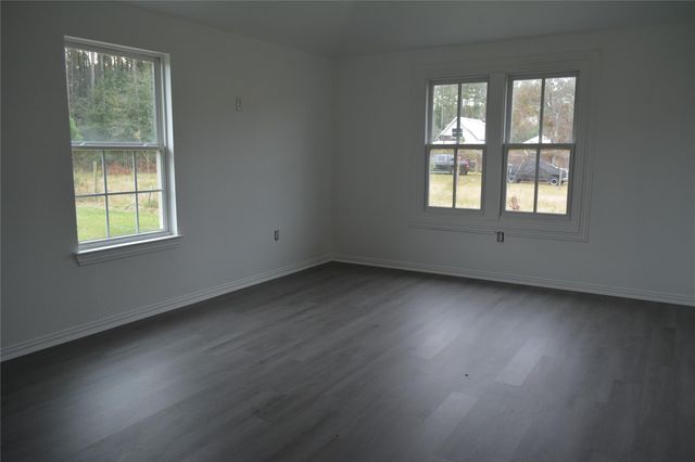 40 County Road 3577, Cleveland, TX 77327