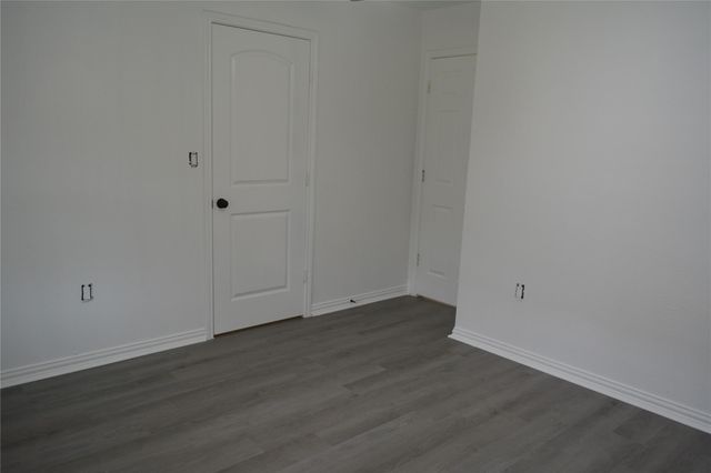 40 County Road 3577, Cleveland, TX 77327