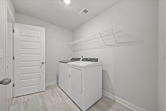 831 Penfold Point, Wellford, SC 29385