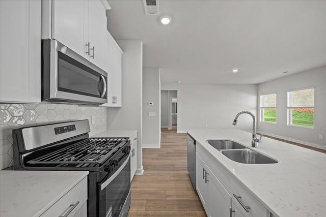 831 Penfold Point, Wellford, SC 29385