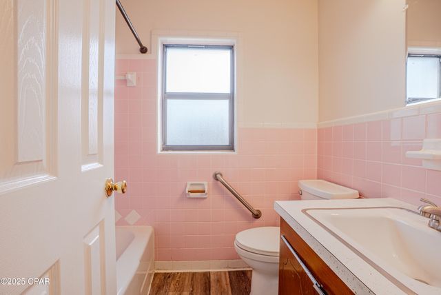 3121 Douglas Road, Panama City, FL 32405