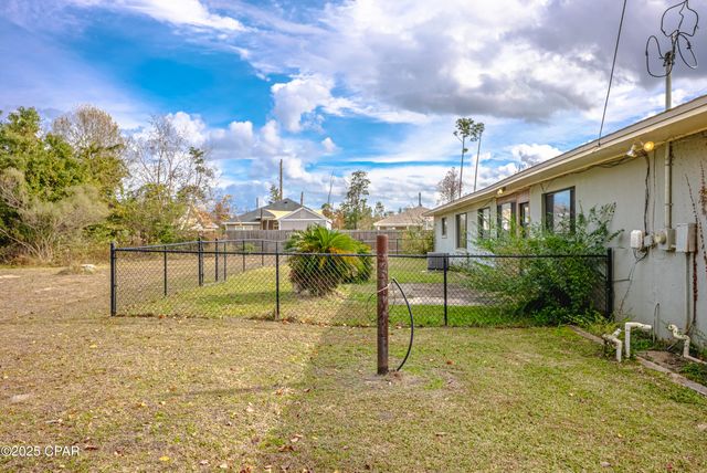 3121 Douglas Road, Panama City, FL 32405