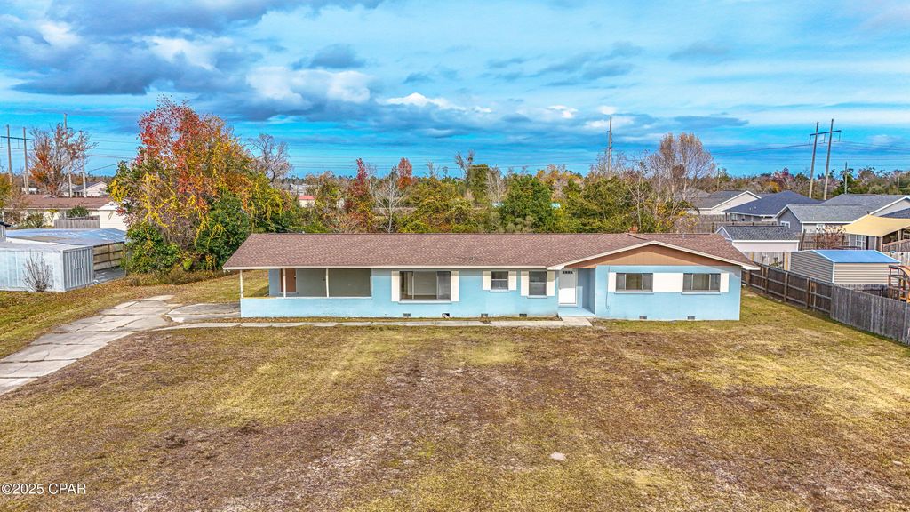 3121 Douglas Road, Panama City, FL 32405