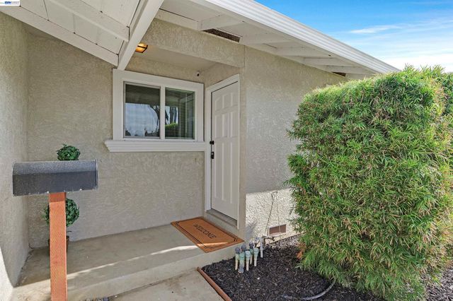 2449 Almaden Blvd, Union City, CA 94587