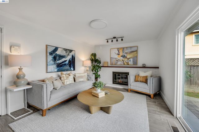 2449 Almaden Blvd, Union City, CA 94587