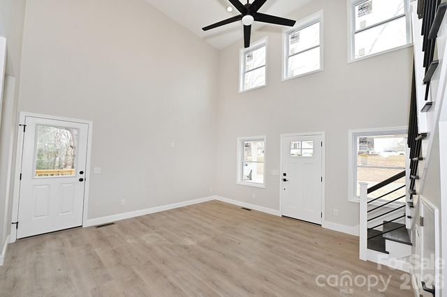 1135 Apple Lane, Granite Falls, NC 28630