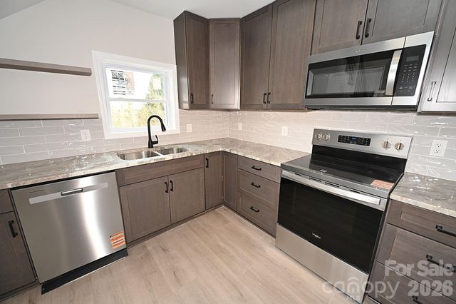 1135 Apple Lane, Granite Falls, NC 28630