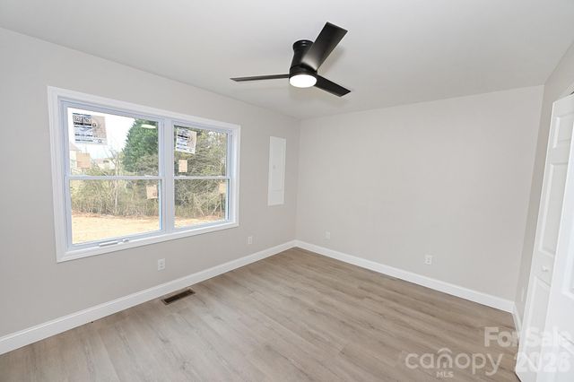 1135 Apple Lane, Granite Falls, NC 28630