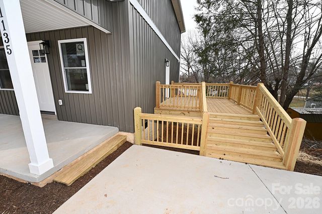 1135 Apple Lane, Granite Falls, NC 28630